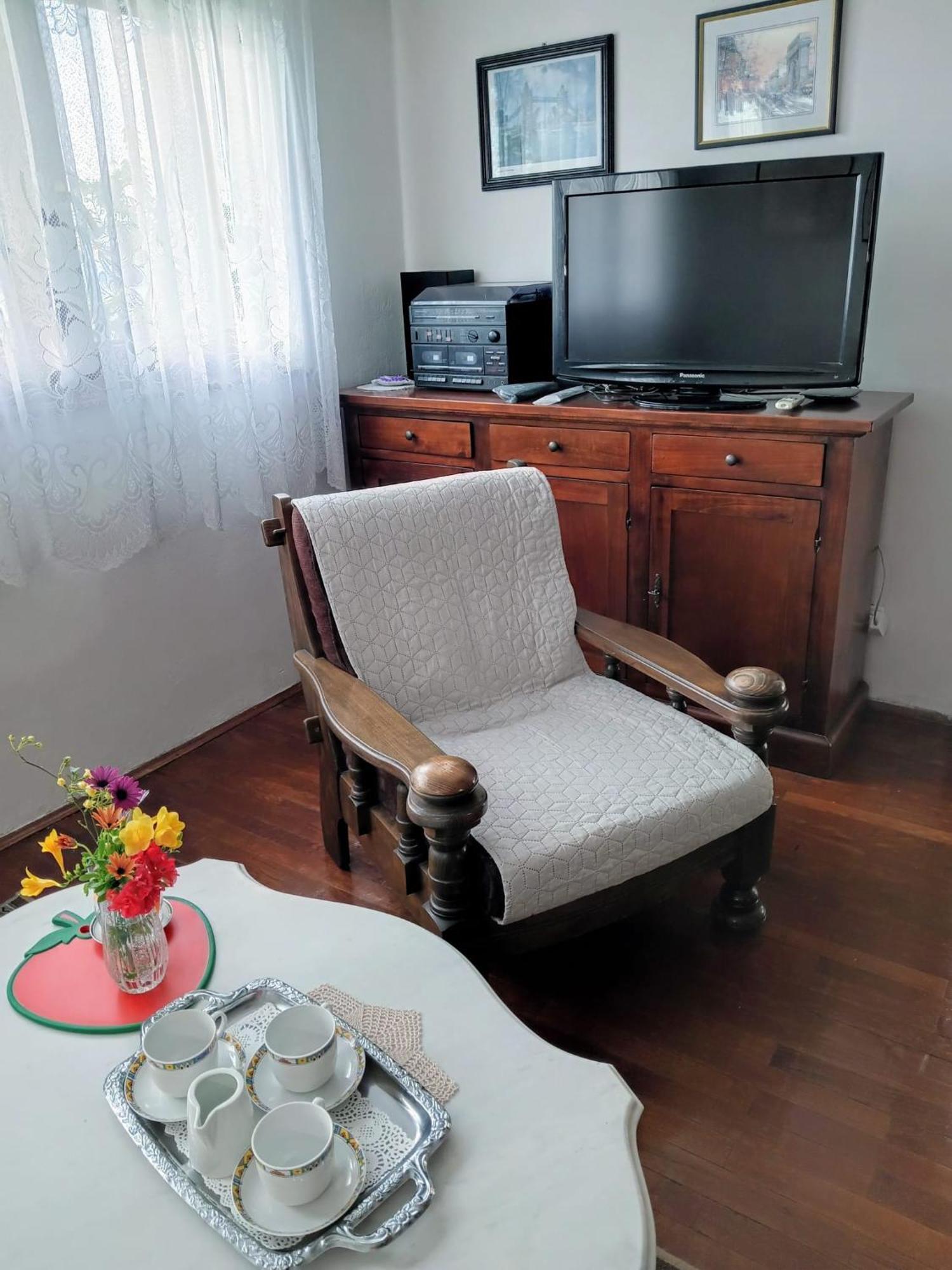 Apartman Lori Lovran Exteriér fotografie